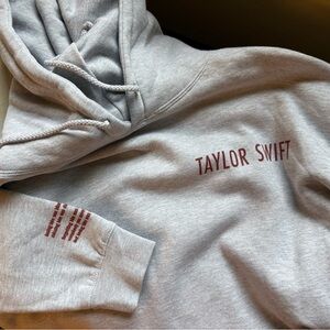 Taylor Swift RED hoodie like new